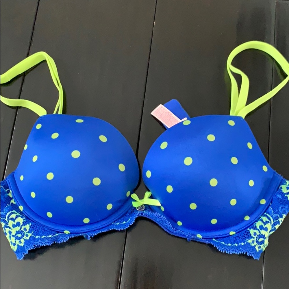 Victoria’s Secret polka dot bra